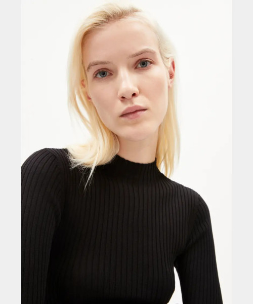Alaania Knit